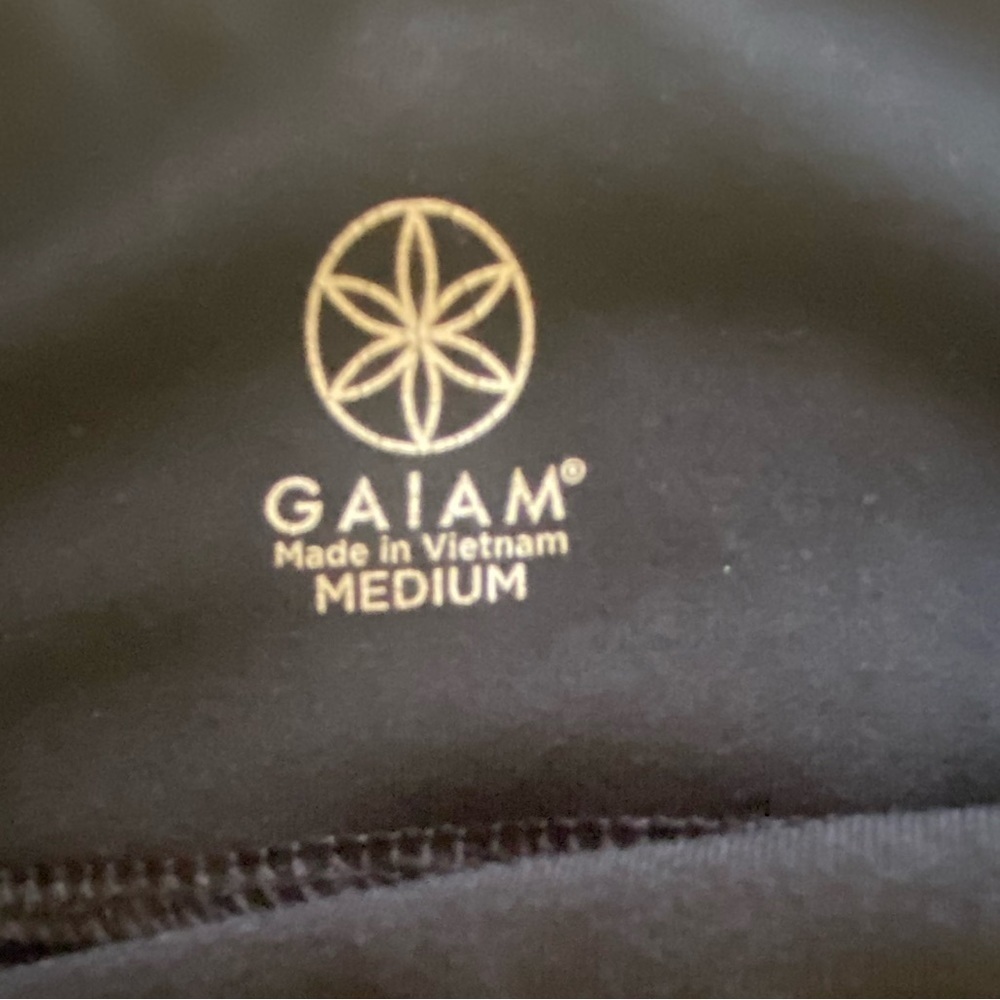 Gaiam exercise leggings size medium - Picture 4 of 8